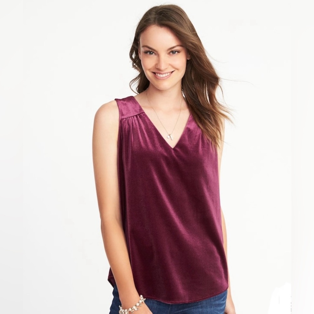 Old Navy Women’s Sleeveless Tank NEW